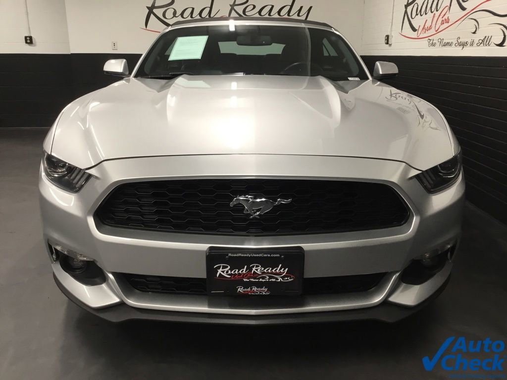 Used 2016 Ford Mustang Premium image 15