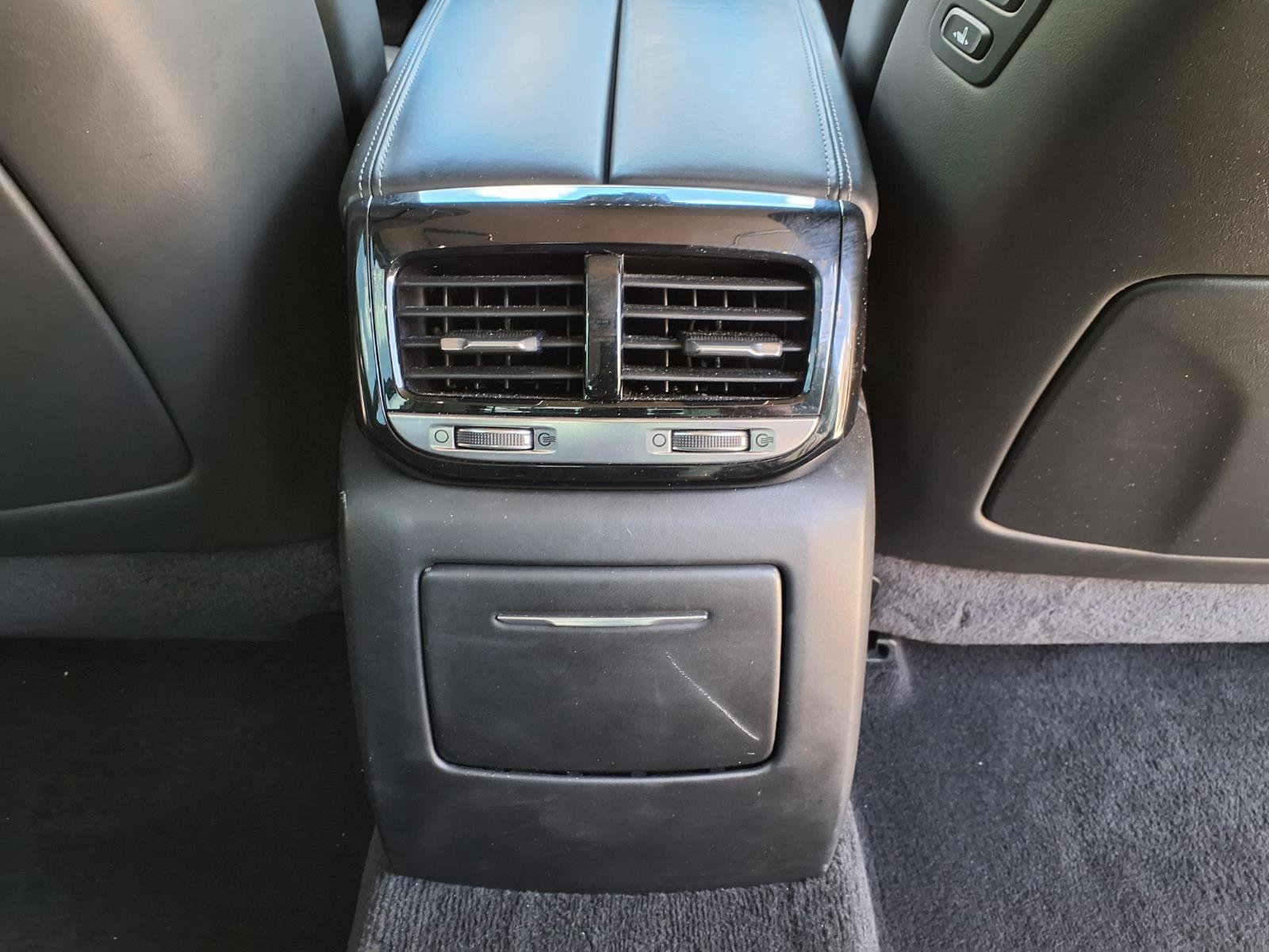 Used 2017 Genesis G90 5.0 Ultimate image 13