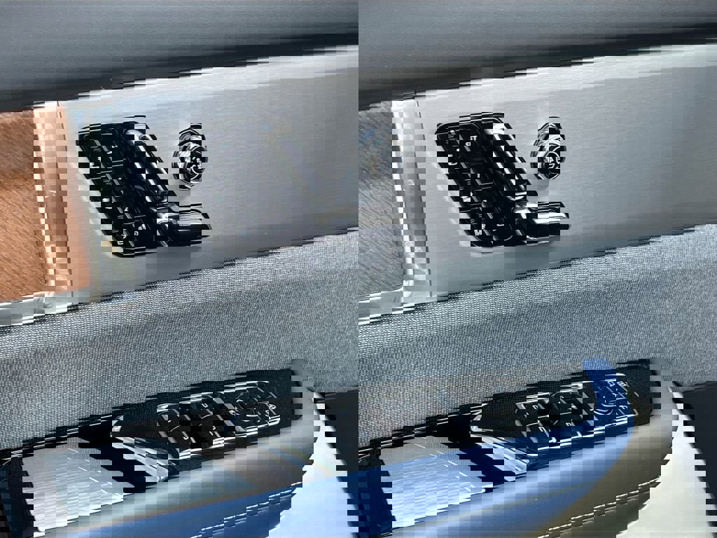 New 2026 Cadillac Vistiq Premium Luxury w/ LPO, Floor Liner Package image 18