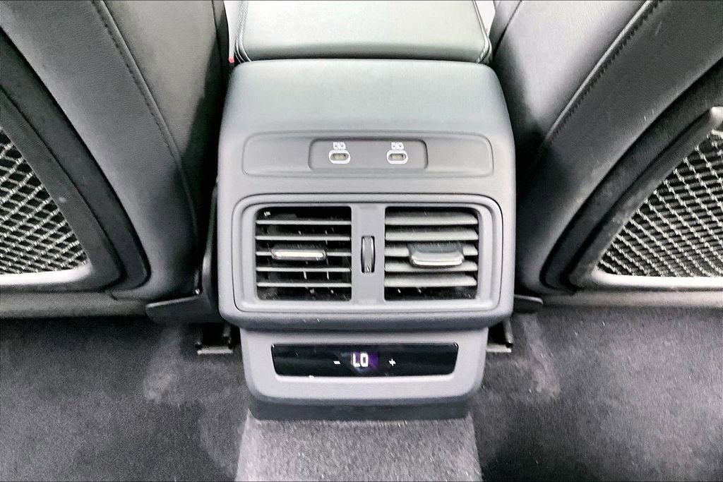 Used 2025 Audi Q5 Premium w/ Convenience Package AWD/4WD image 10