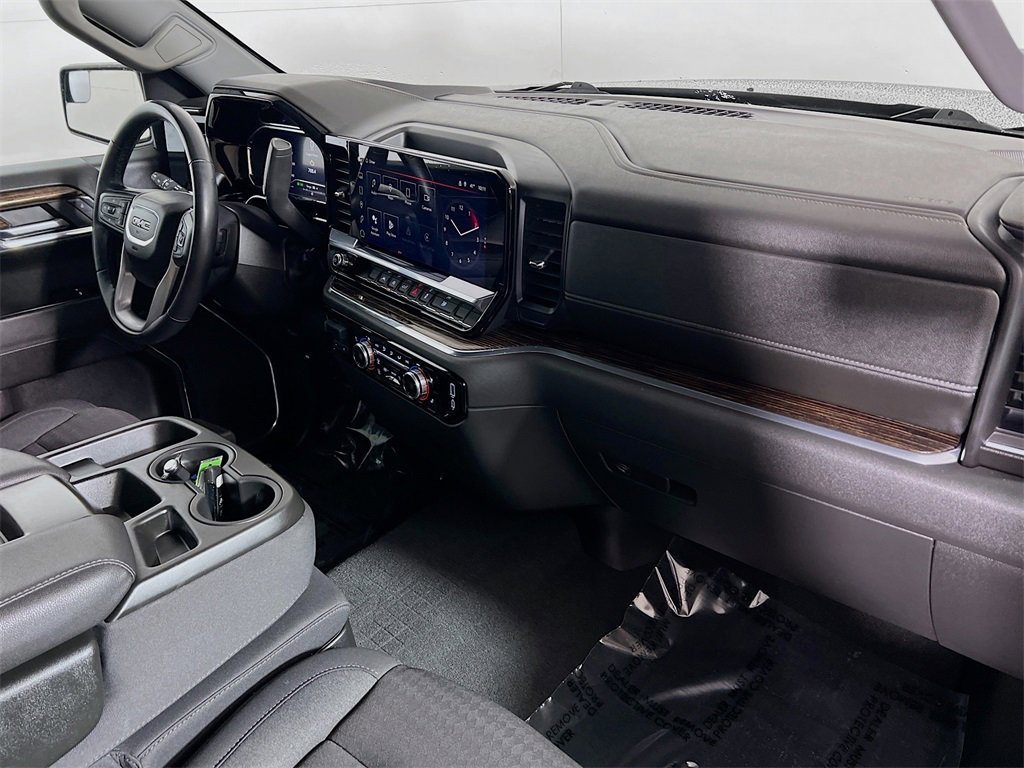 Used 2024 GMC Sierra 1500 Elevation w/ LPO, Elevation Black Package image 25