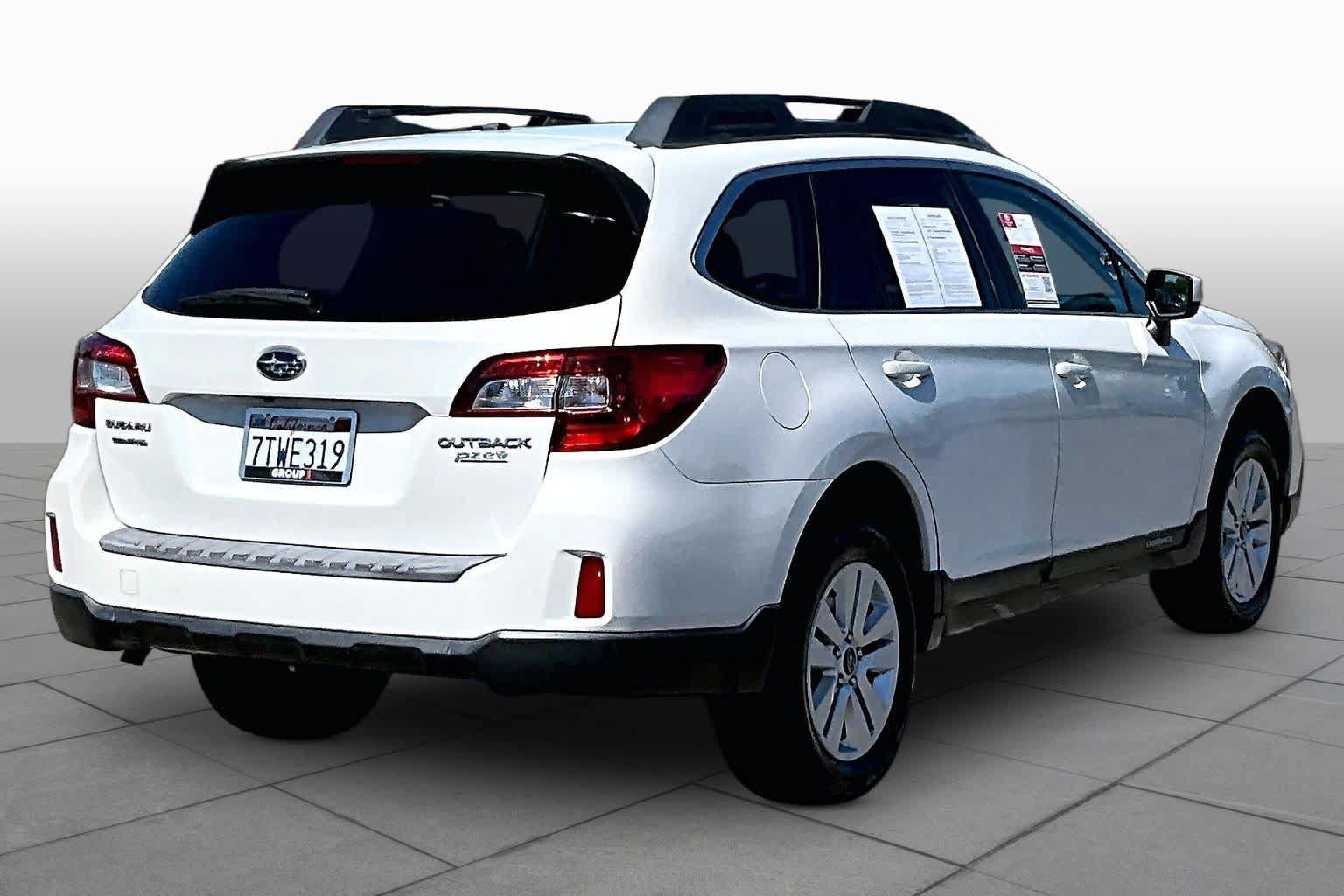 Used 2015 Subaru Outback 2.5i Premium AWD/4WD image 12