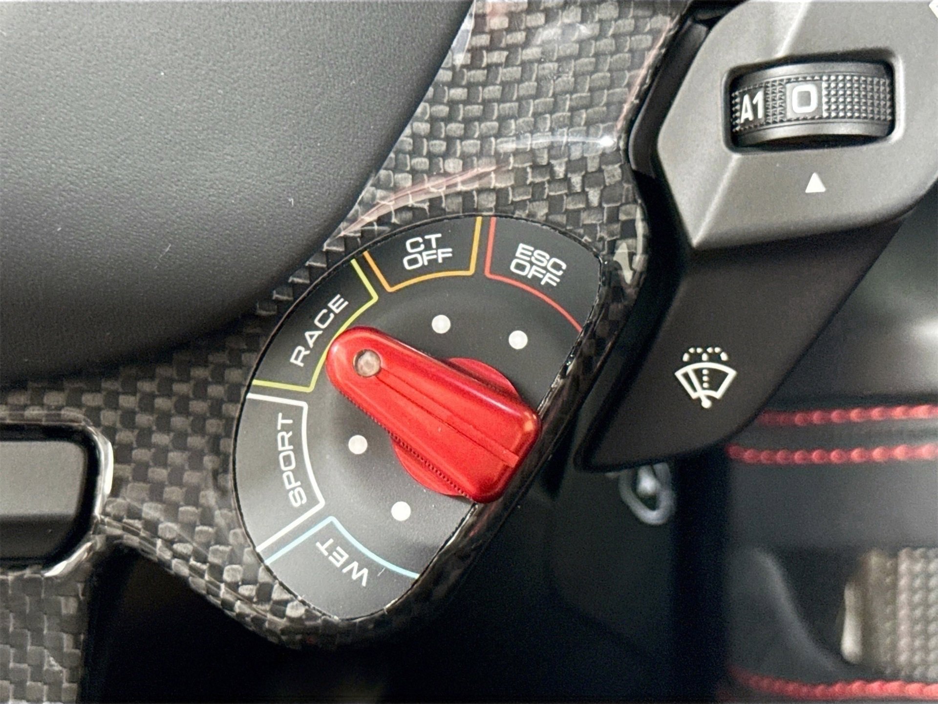 Certified 2021 Ferrari F8 Tributo image 13