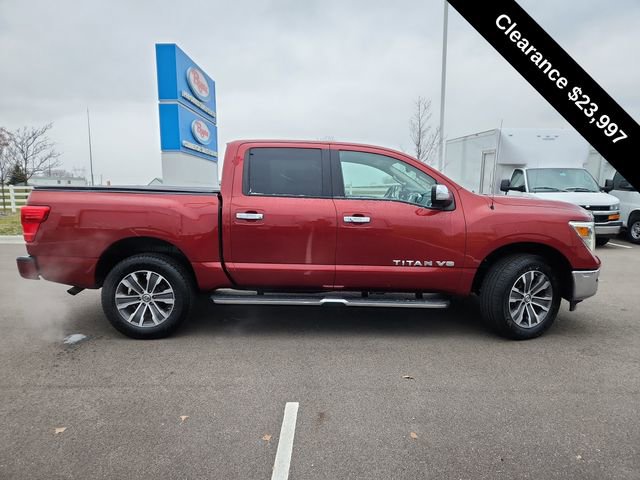 Used 2018 Nissan Titan SL image 10