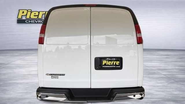 New 2026 Chevrolet Express 2500 w/ Driver Convenience Package RWD image 3