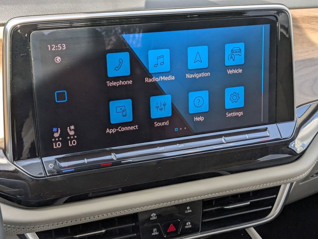 Used 2025 Volkswagen Atlas SE FWD image 21