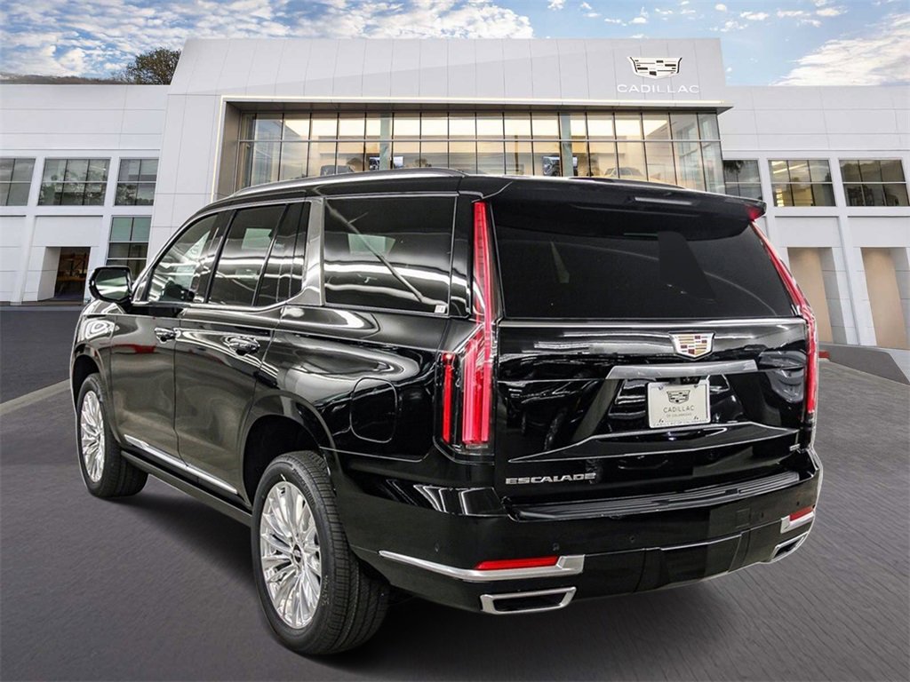 Used 2026 Cadillac Escalade Luxury image 4