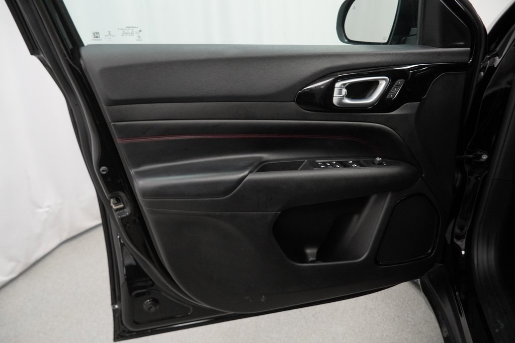 Certified 2022 Jeep Compass Trailhawk w/ Trailhawk Elite Group image 42