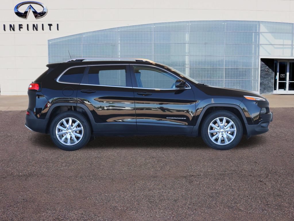 Used 2017 Jeep Cherokee Limited AWD/4WD image 47