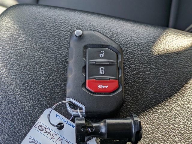 Used 2020 Jeep Wrangler Unlimited Sport image 33