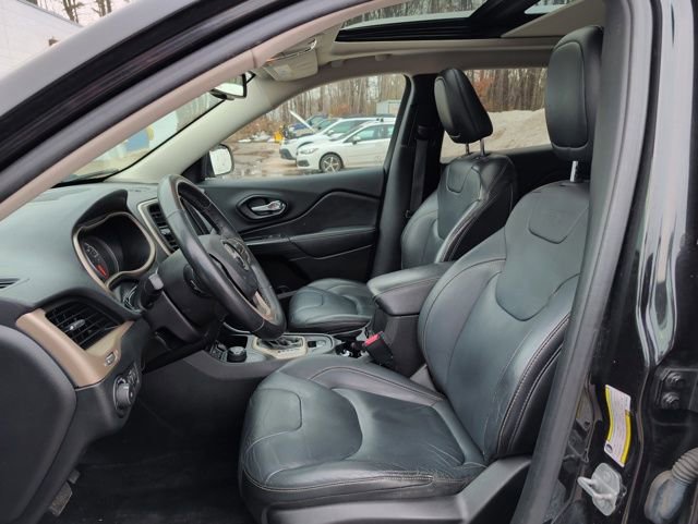 Used 2016 Jeep Cherokee Limited image 11
