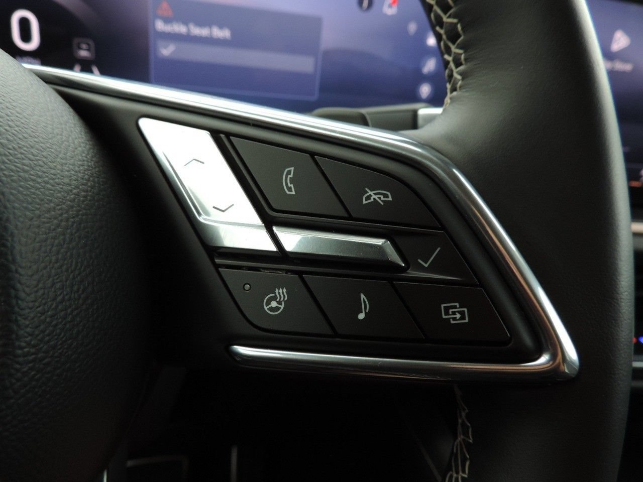 Used 2024 Buick Envision Sport Touring AWD/4WD image 30