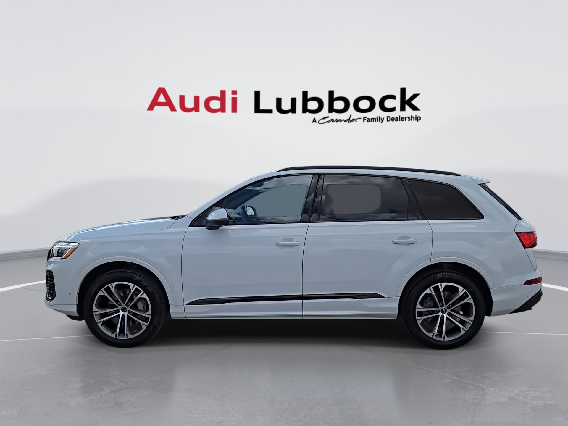Certified 2026 Audi Q7 2.0T Premium w/ Convenience Plus Package AWD/4WD image 5