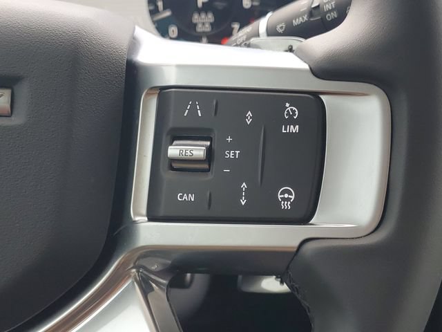 Certified 2025 Land Rover Discovery S AWD/4WD image 24
