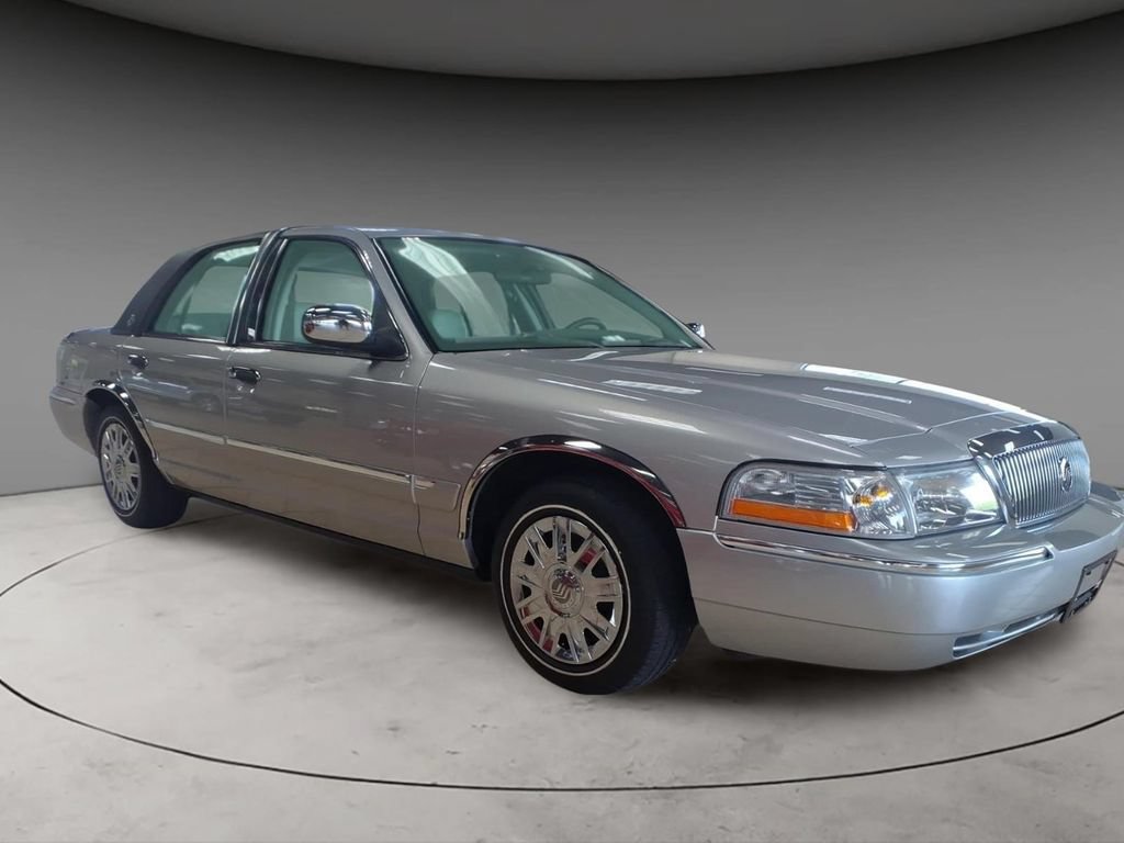 Used 2005 Mercury Grand Marquis GS RWD image 5