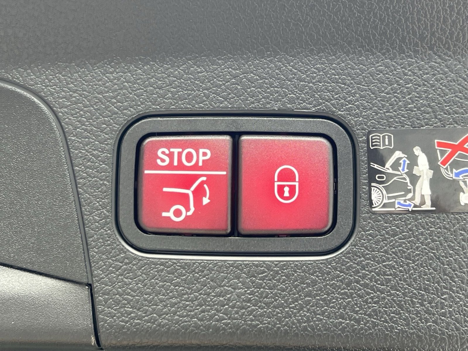 New 2026 Mercedes-Benz GLE 450 4MATIC Coupe image 25