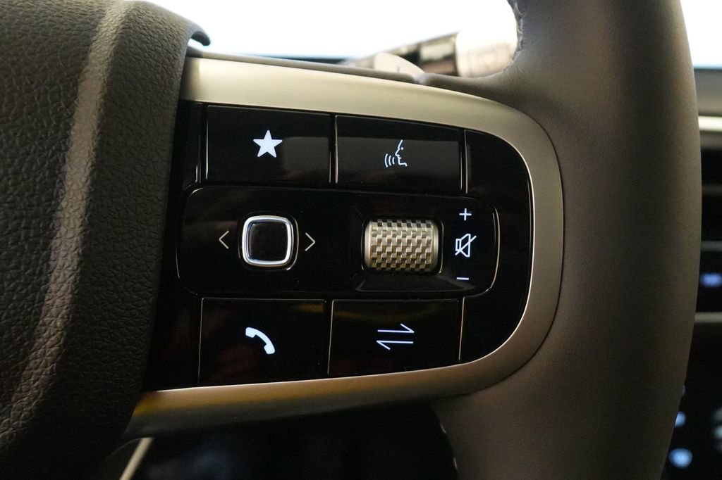New 2026 Genesis GV70 2.5T image 39