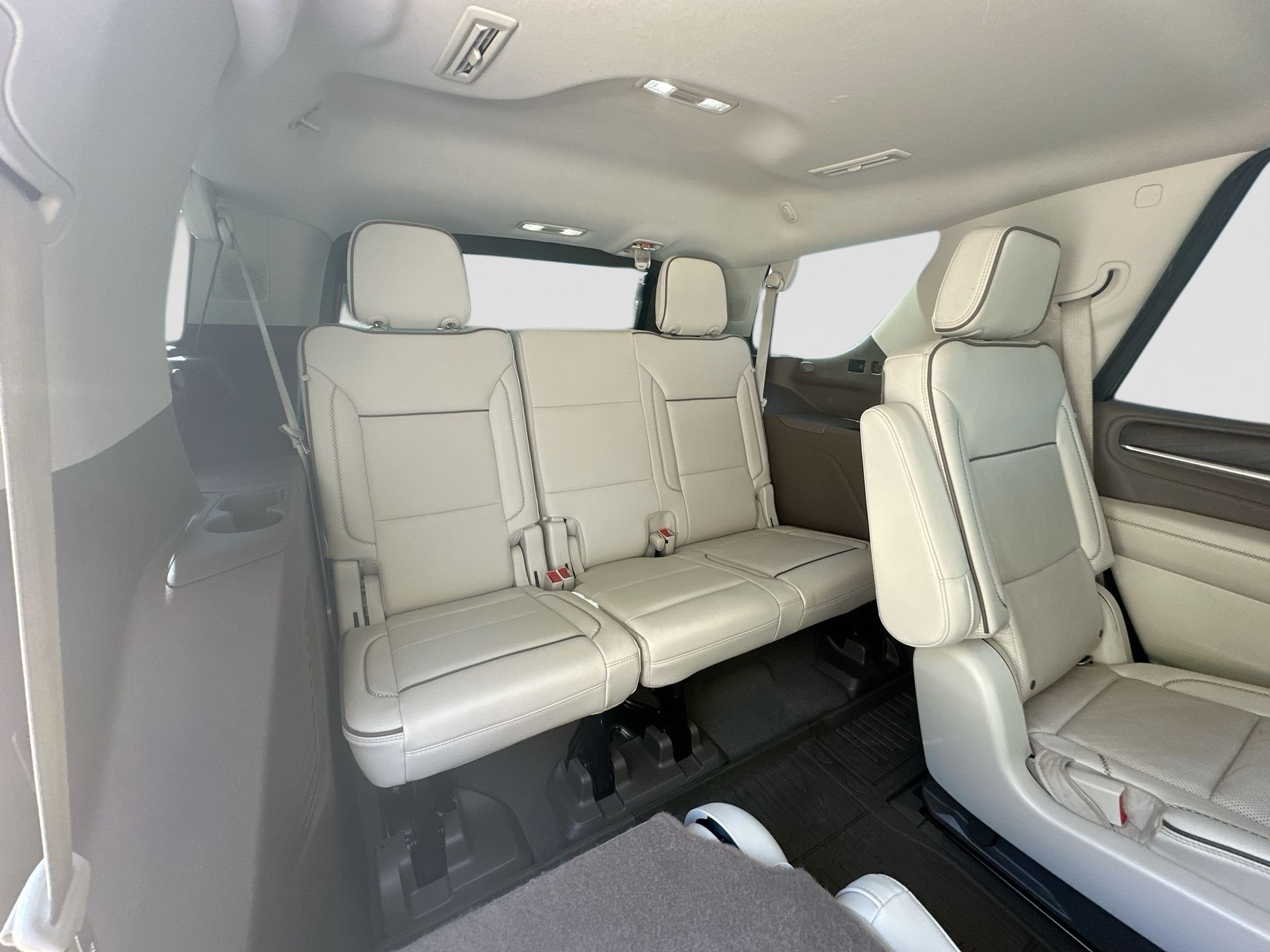 Used 2022 GMC Yukon Denali RWD image 27