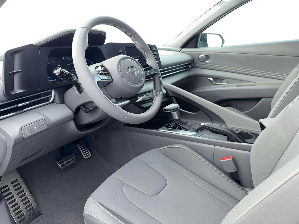 New 2026 Hyundai Elantra Sport FWD image 15