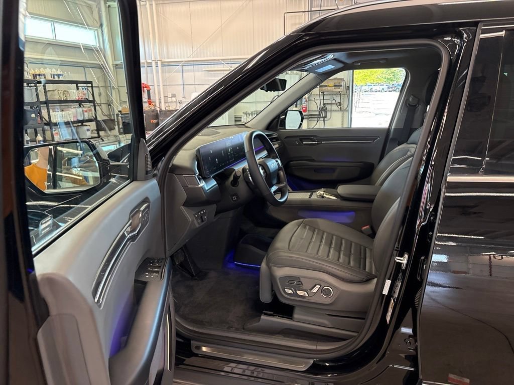 Certified 2024 Kia EV9 Land AWD/4WD image 20