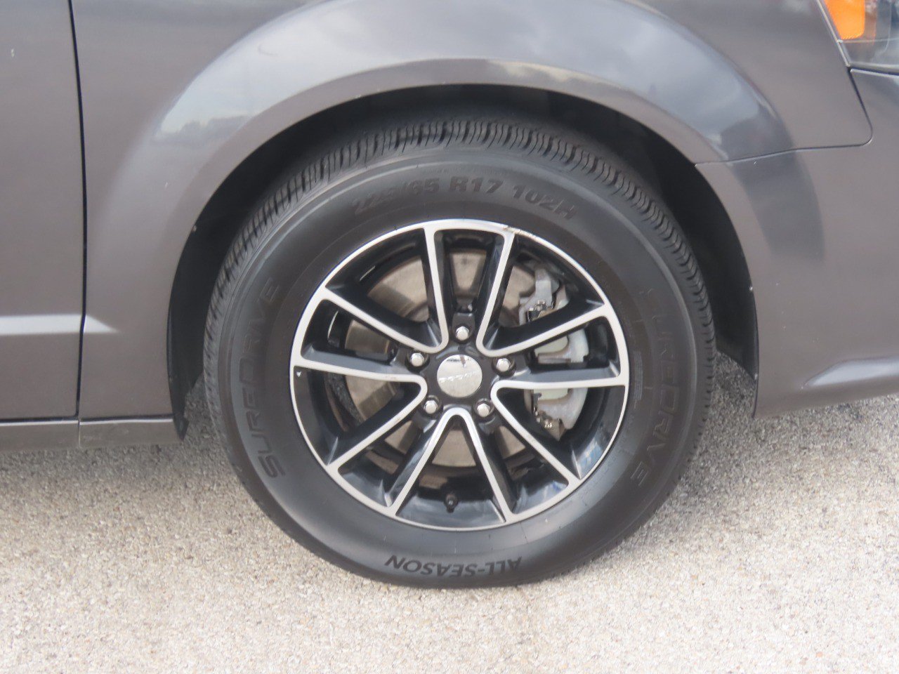 Used 2019 Dodge Grand Caravan GT FWD image 7