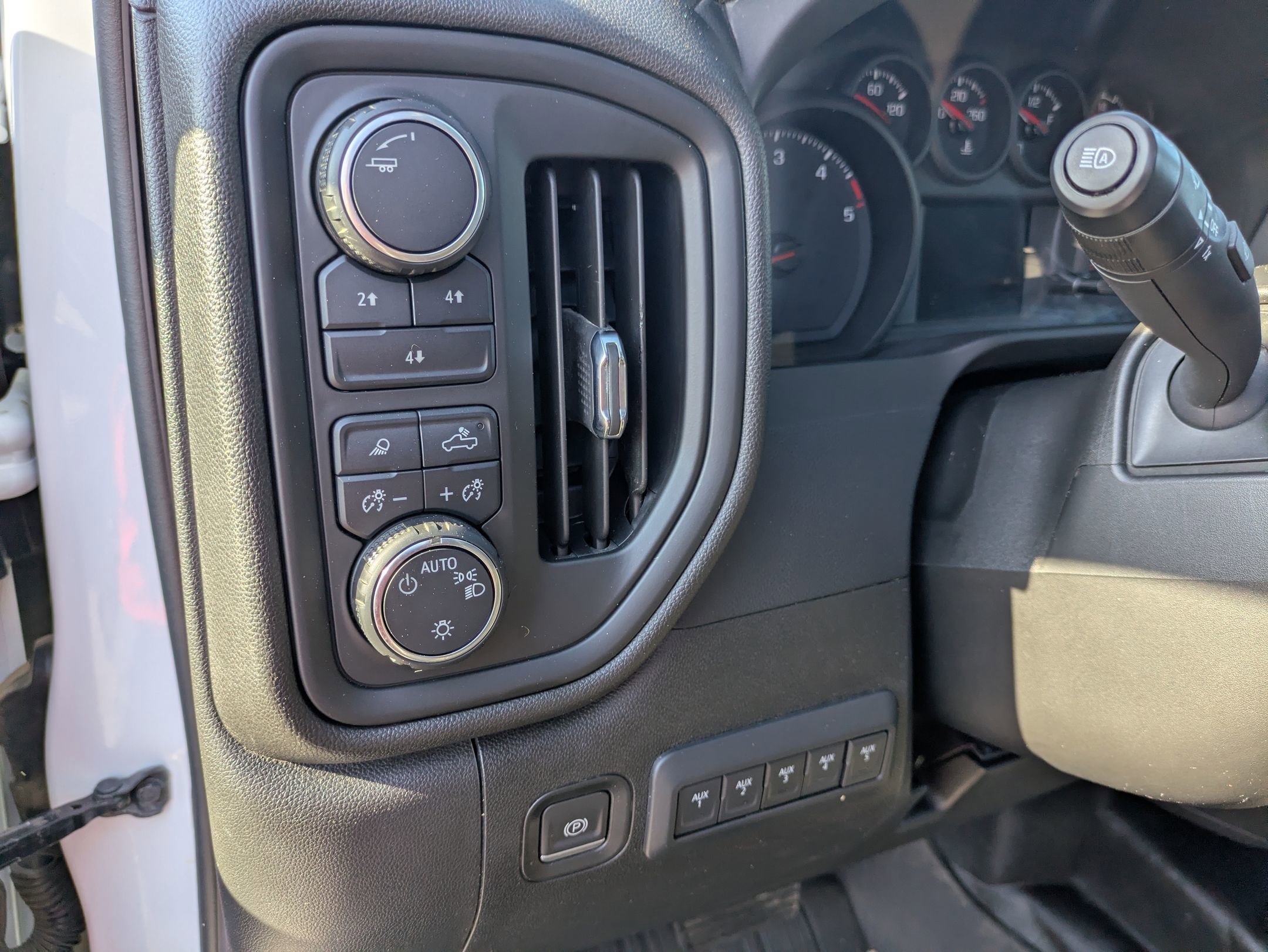 Used 2024 Chevrolet Silverado 3500 W/T w/ WT Convenience Package AWD/4WD image 17