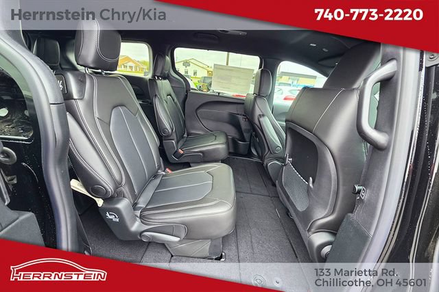 New 2026 Chrysler Voyager LX FWD image 28