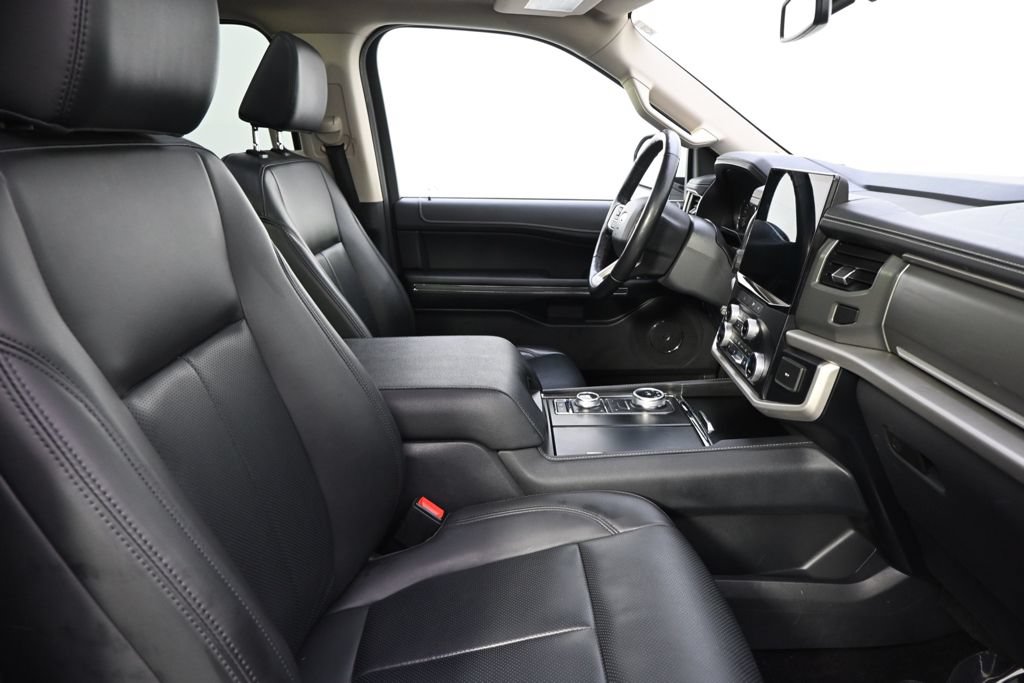 Used 2023 Ford Expedition Max XLT AWD/4WD image 16