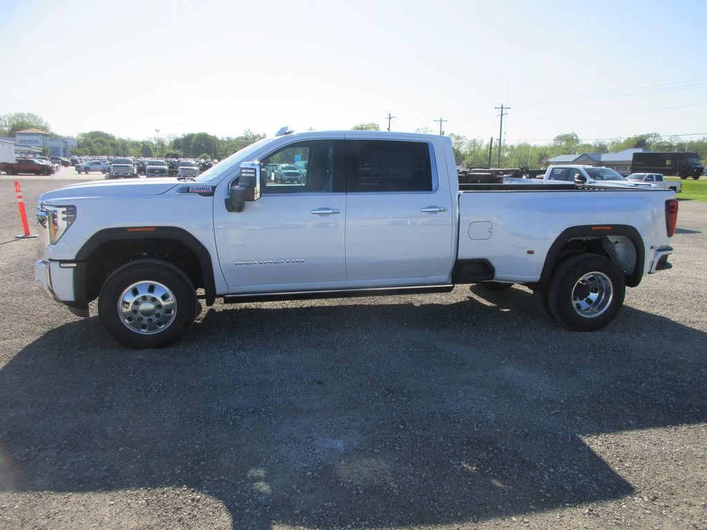New 2026 GMC Sierra 3500 Denali w/ Denali Reserve Package AWD/4WD image 10