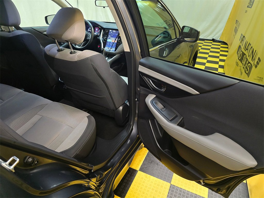 Used 2023 Subaru Outback Premium image 13