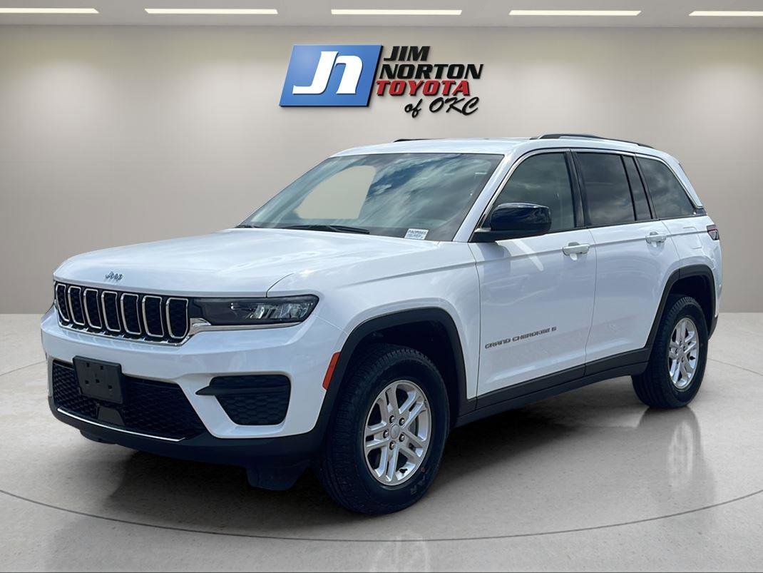 Used 2023 Jeep Grand Cherokee Laredo