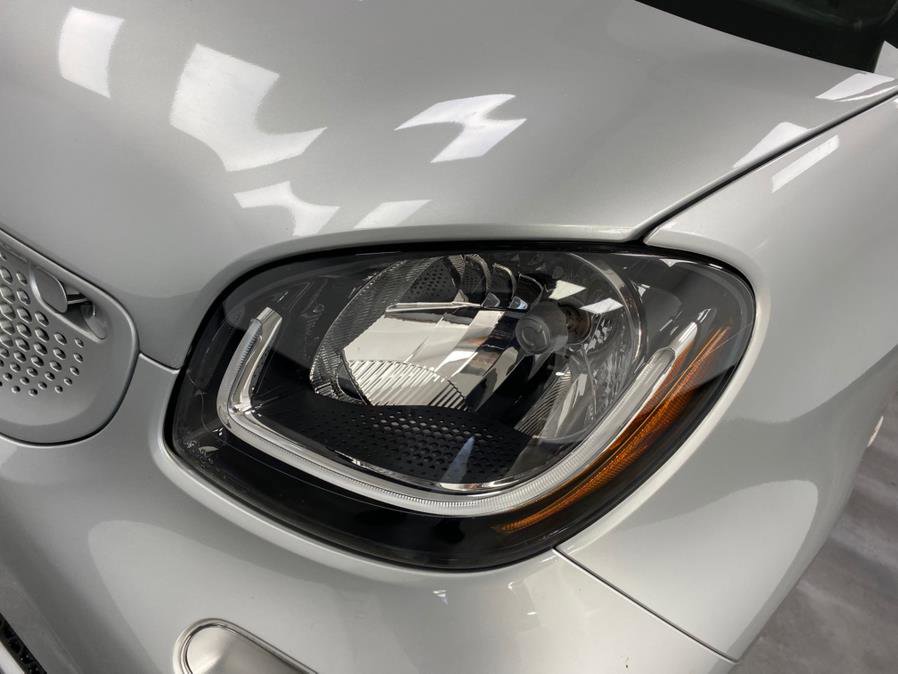 Used 2019 smart fortwo electric drive image 11