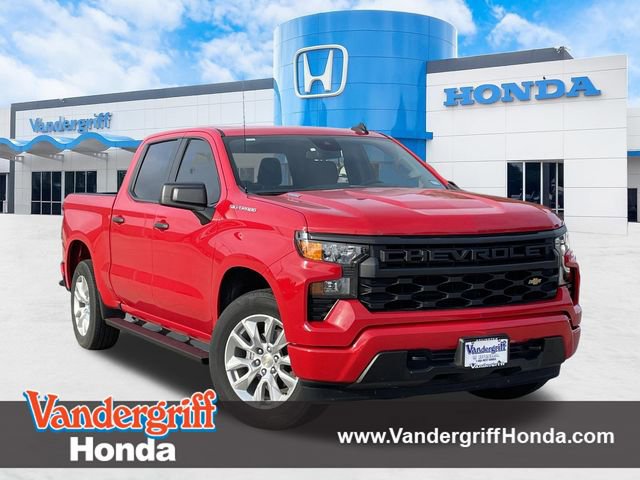 Used 2025 Chevrolet Silverado 1500 Custom image 1