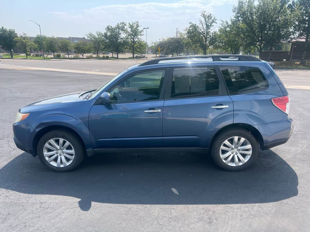 Used 2011 Subaru Forester 2.5X Premium image 6