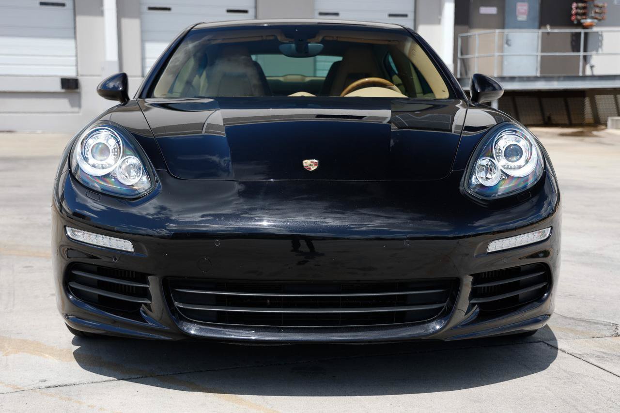 Used 2014 Porsche Panamera S RWD image 17