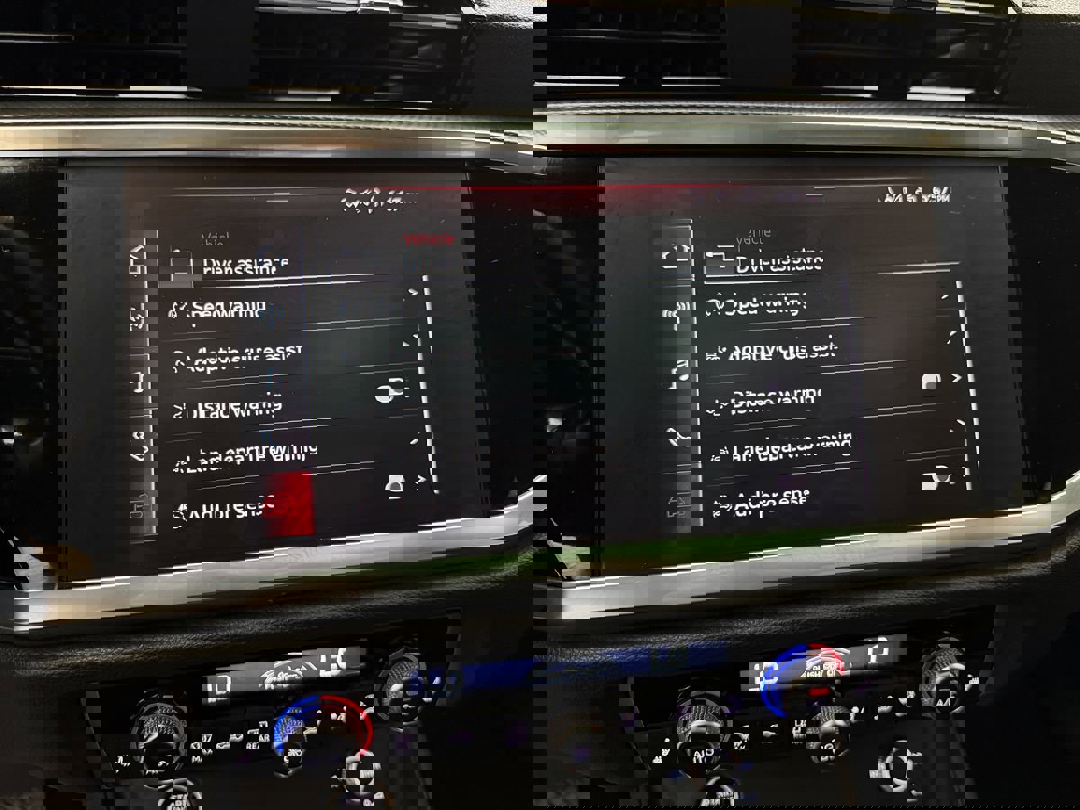 Used 2022 Audi Q3 2.0T Premium Plus w/ Premium Plus Package image 15