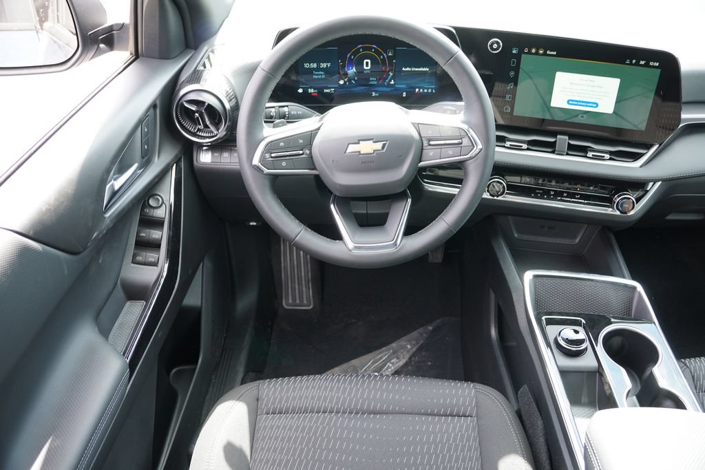 New 2026 Chevrolet Equinox LT w/ Safety and Technology Package AWD/4WD image 12