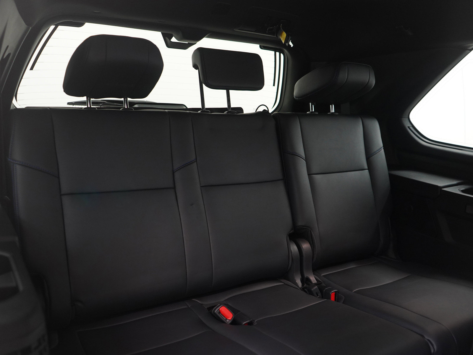 Used 2025 Toyota Sequoia Platinum image 11