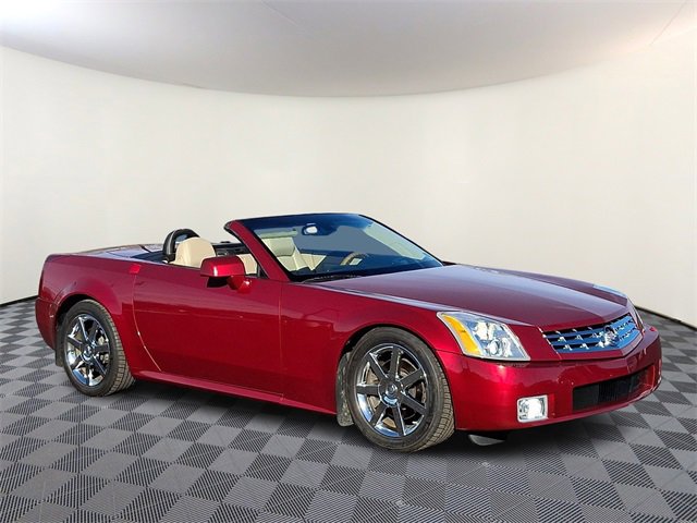 Used 2008 Cadillac XLR image 1