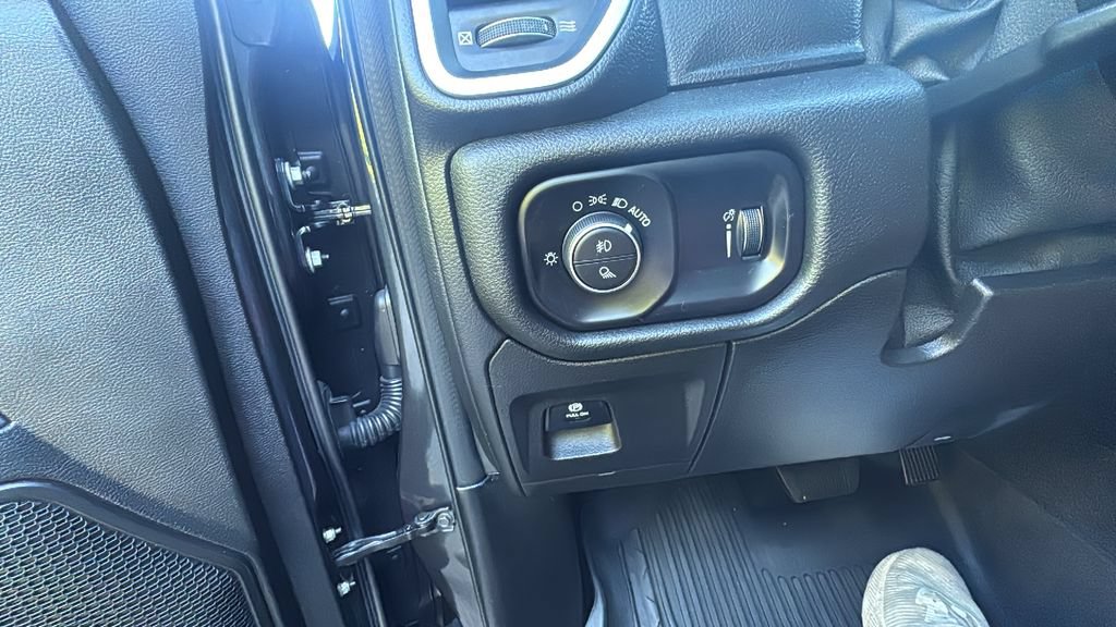 Used 2021 RAM 1500 Big Horn AWD/4WD image 13