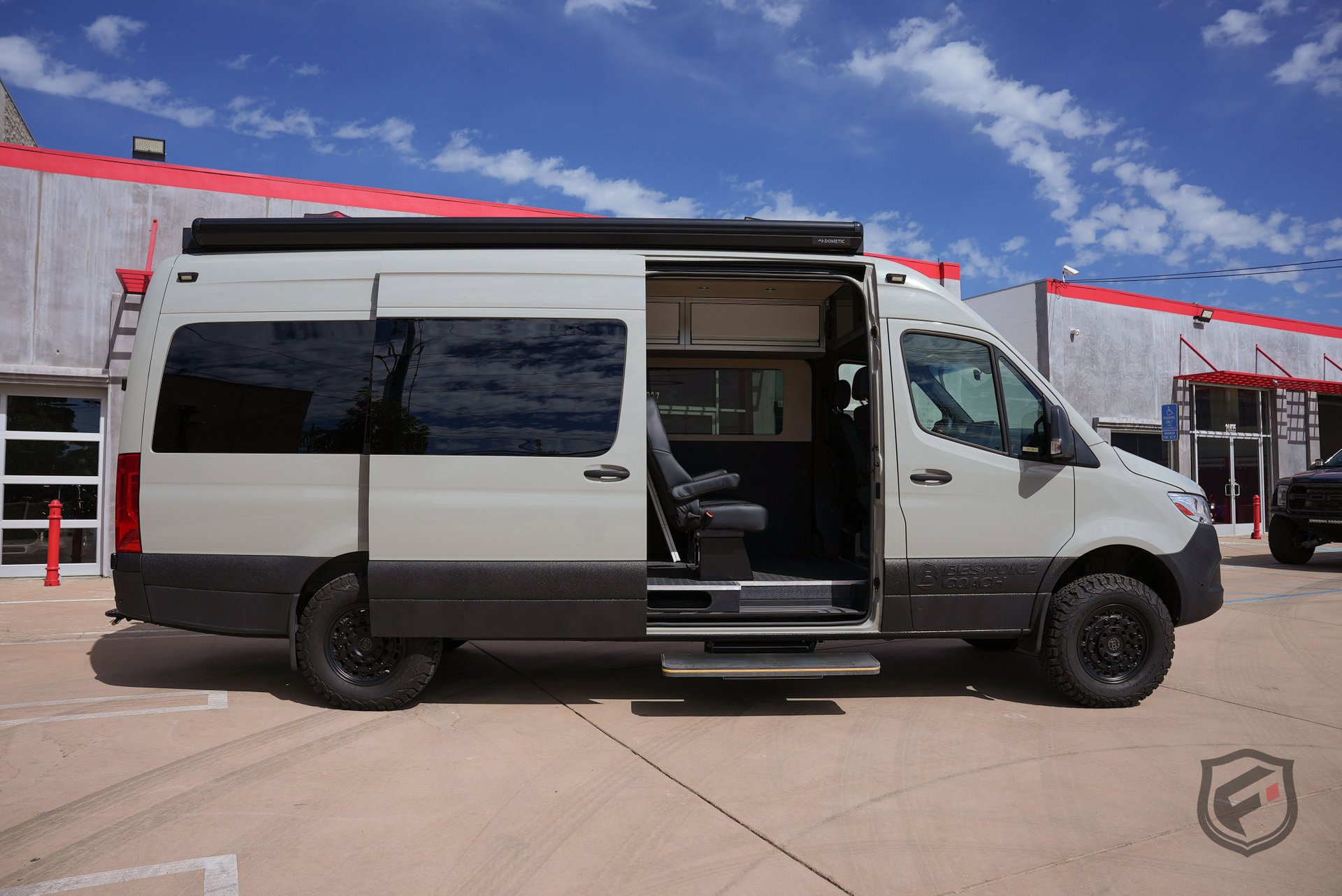 Used 2021 Mercedes-Benz Sprinter 2500 image 11