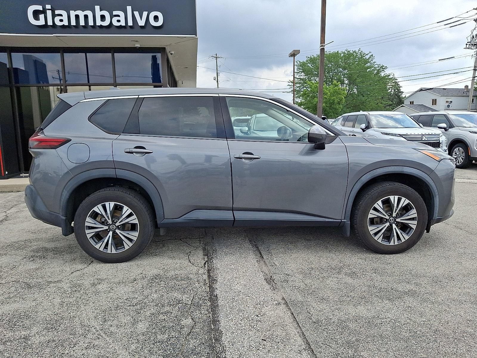 Used 2021 Nissan Rogue SV AWD/4WD image 8