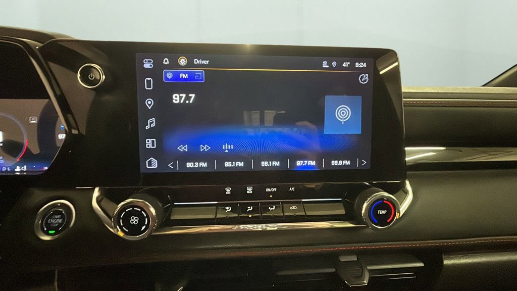 Used 2024 Chevrolet Colorado Z71 w/ Advanced Trailering Package image 11