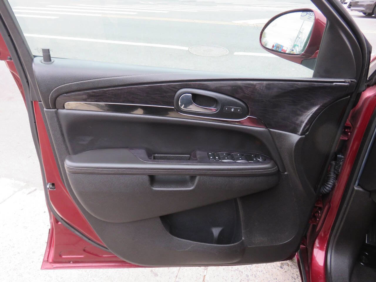 Used 2016 Buick Enclave Leather image 26