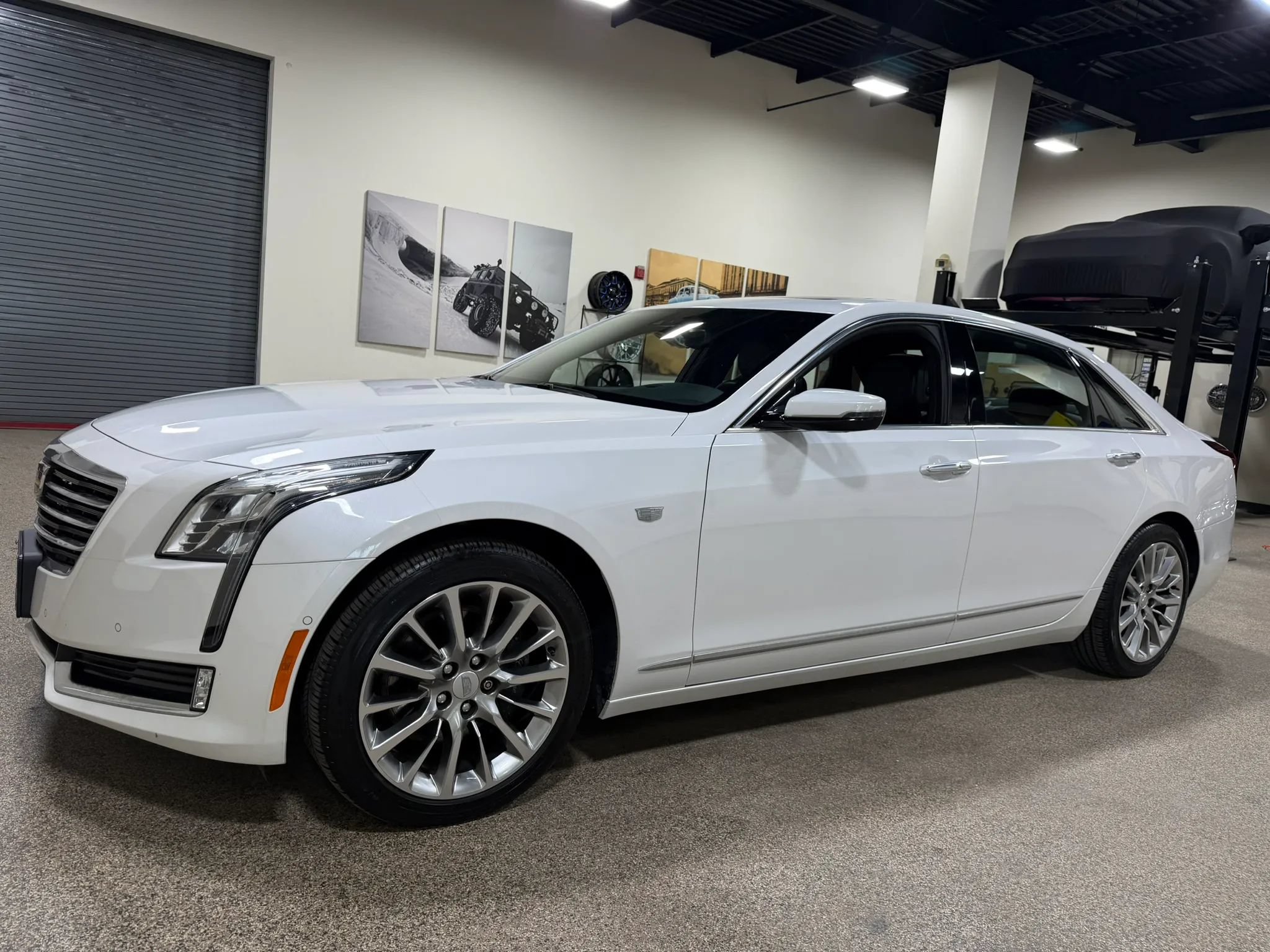 Used 2018 Cadillac CT6 Luxury AWD/4WD image 10