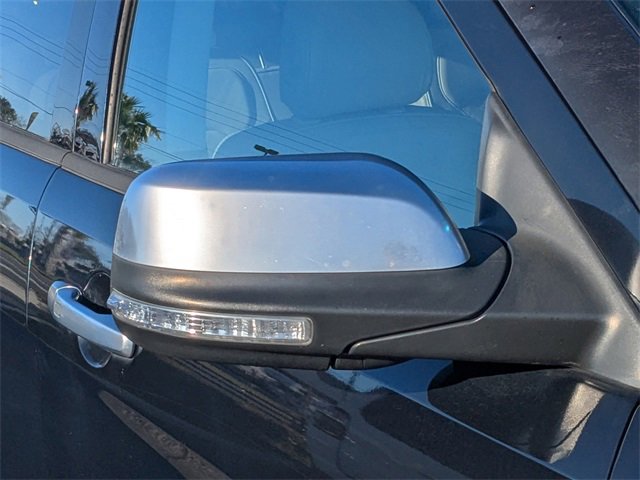 Used 2017 Ford Explorer Platinum image 11