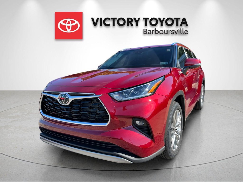 New 2026 Toyota Highlander Platinum AWD/4WD image 1
