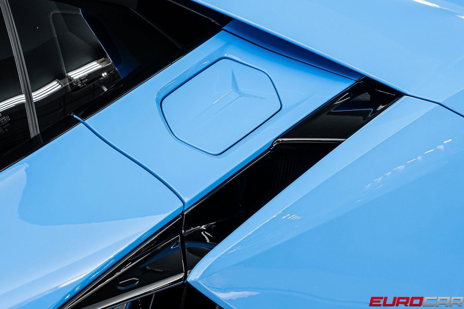 Used 2025 Lamborghini Revuelto AWD/4WD image 17