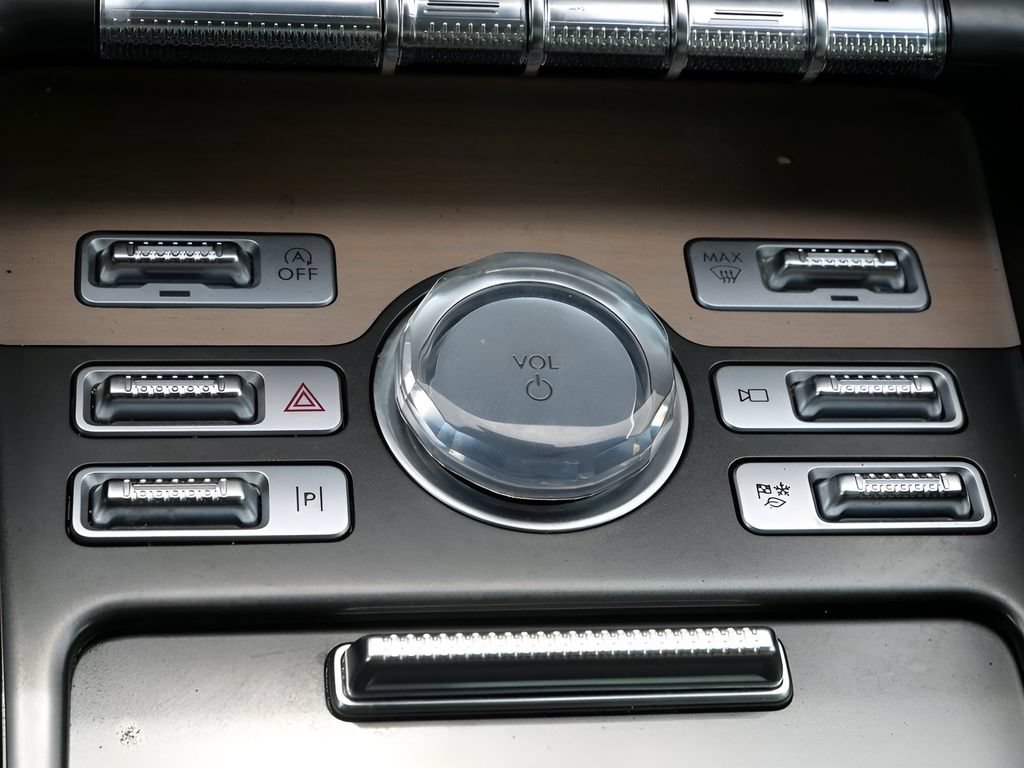 Used 2024 Lincoln Nautilus Reserve w/ Equipment Group 202A AWD/4WD image 25