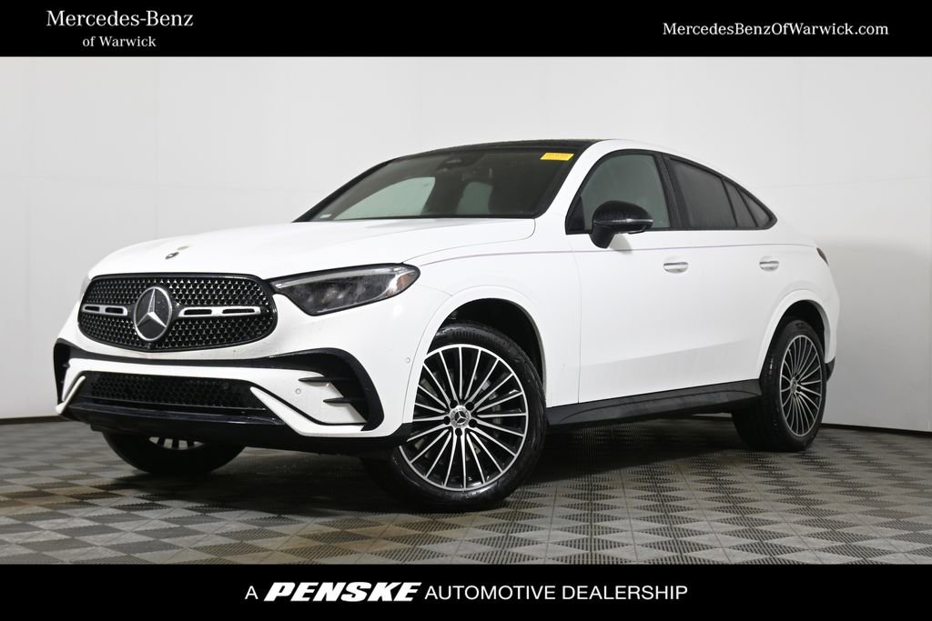 Used 2024 Mercedes-Benz GLC 300 4MATIC image 1